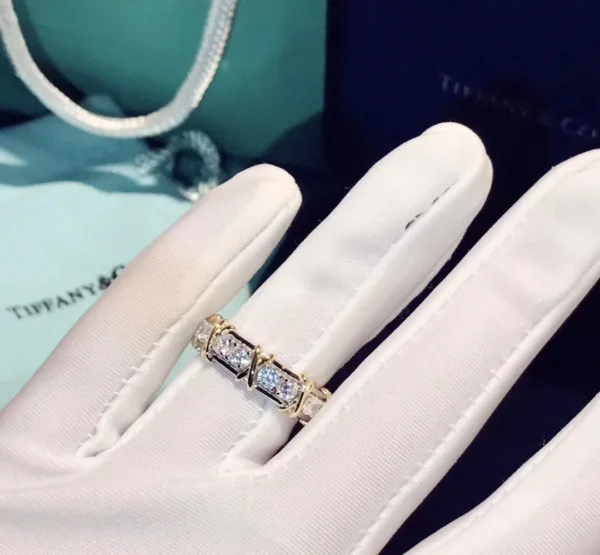 10K Gold Sterling Silver Ring with 4mm Lab Diamond – Unisex Engagement & Wedding Band - Image 5